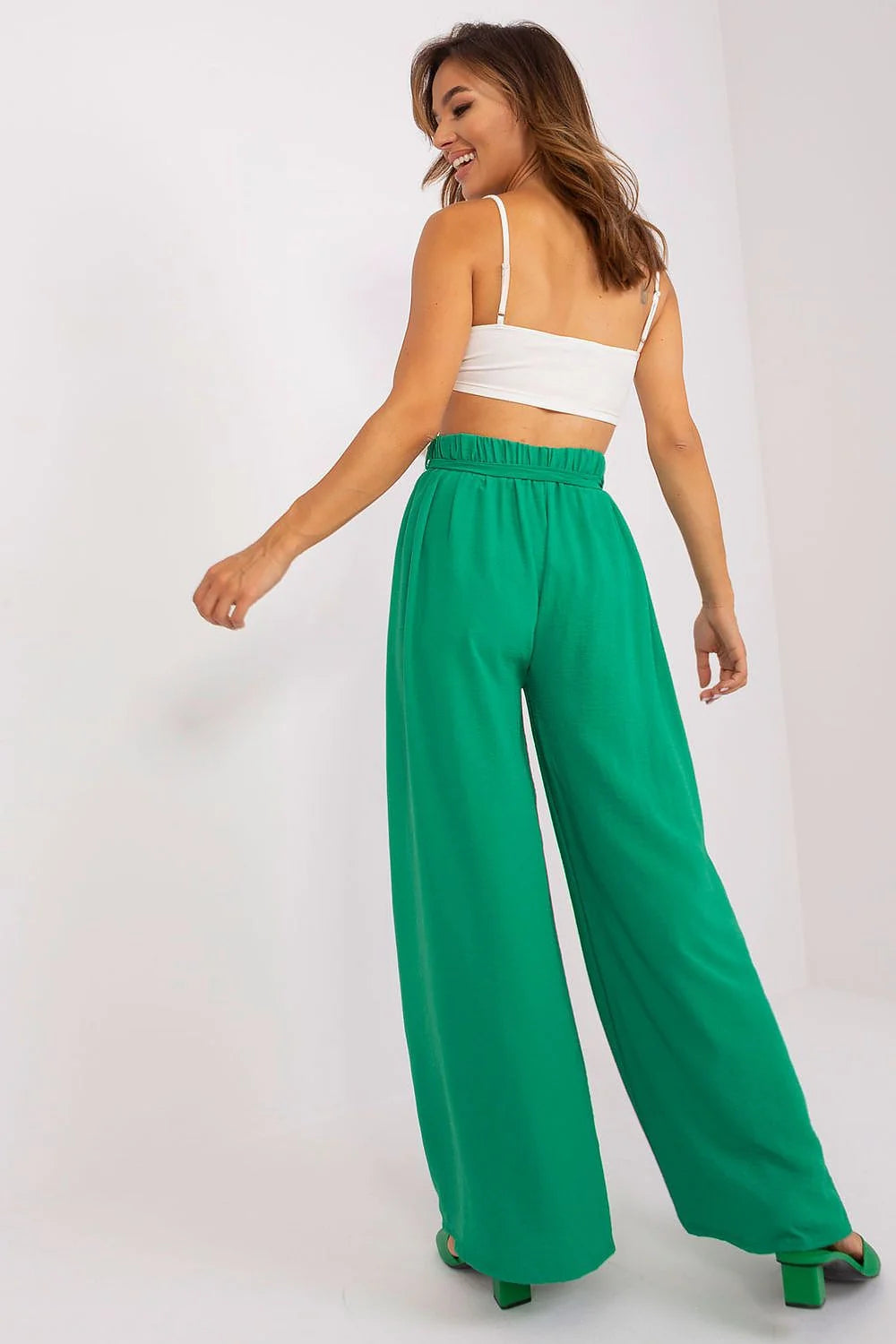 pantalon femme palazzo taille haute vert émeraude élastiquée paperbag lien ceinture noué coupe longue fluide tissu léger