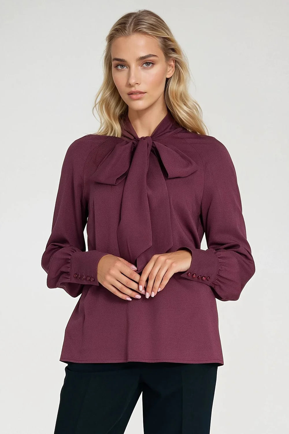 chemisier femme viscose délicate bordeaux fluide tombé coupe légèrement ample manches longues poignets froncés boutons décoratifs lavallière nouée