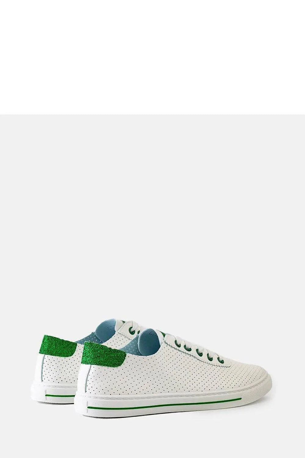 Sneakers basses pour femmes cuir perforé blanc détails verts style moderne confortable occasion quotidienne