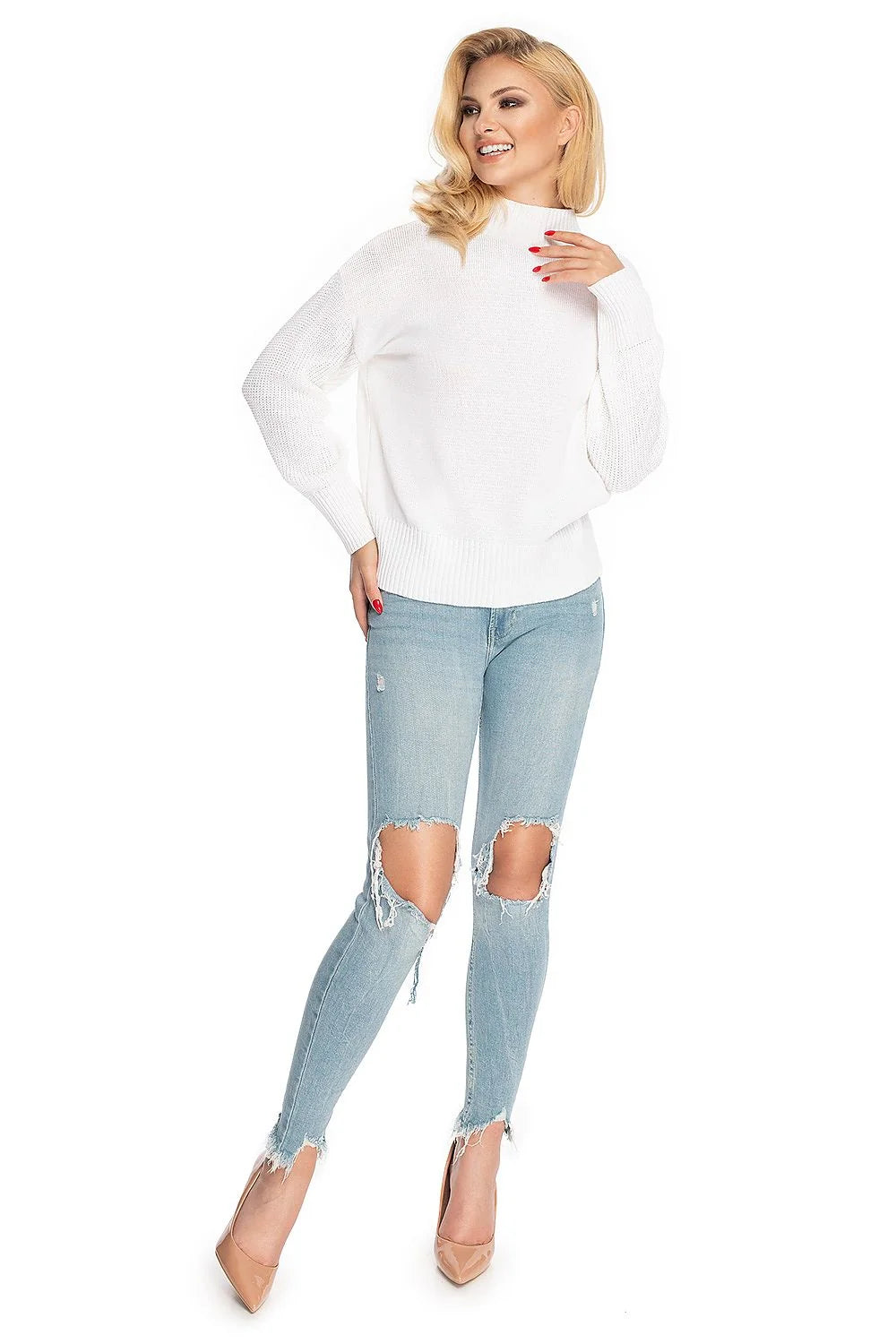 pull ample féminin blanc acrylique coton col montant manches longues bordcotes épaules tombantes coupe droite courte oversize doux maille fine