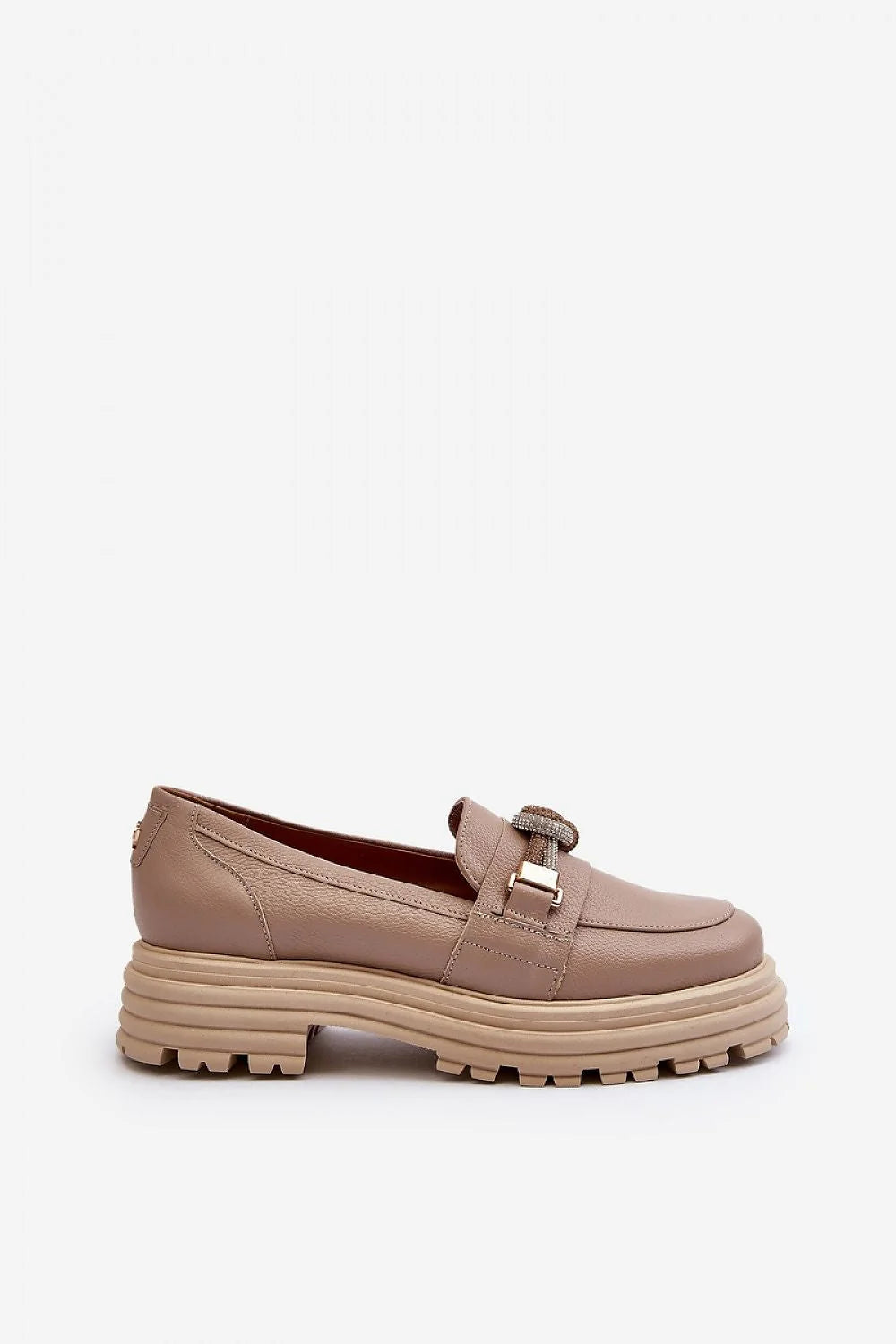 Mocassins élégants pour femmes en cuir naturel taupe avec boucle dorée, semelle épaisse et plateforme confortable