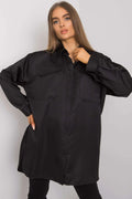 Chemise noire satinée coupe ample élégante manches longues col classique décontractée mode femme moderne