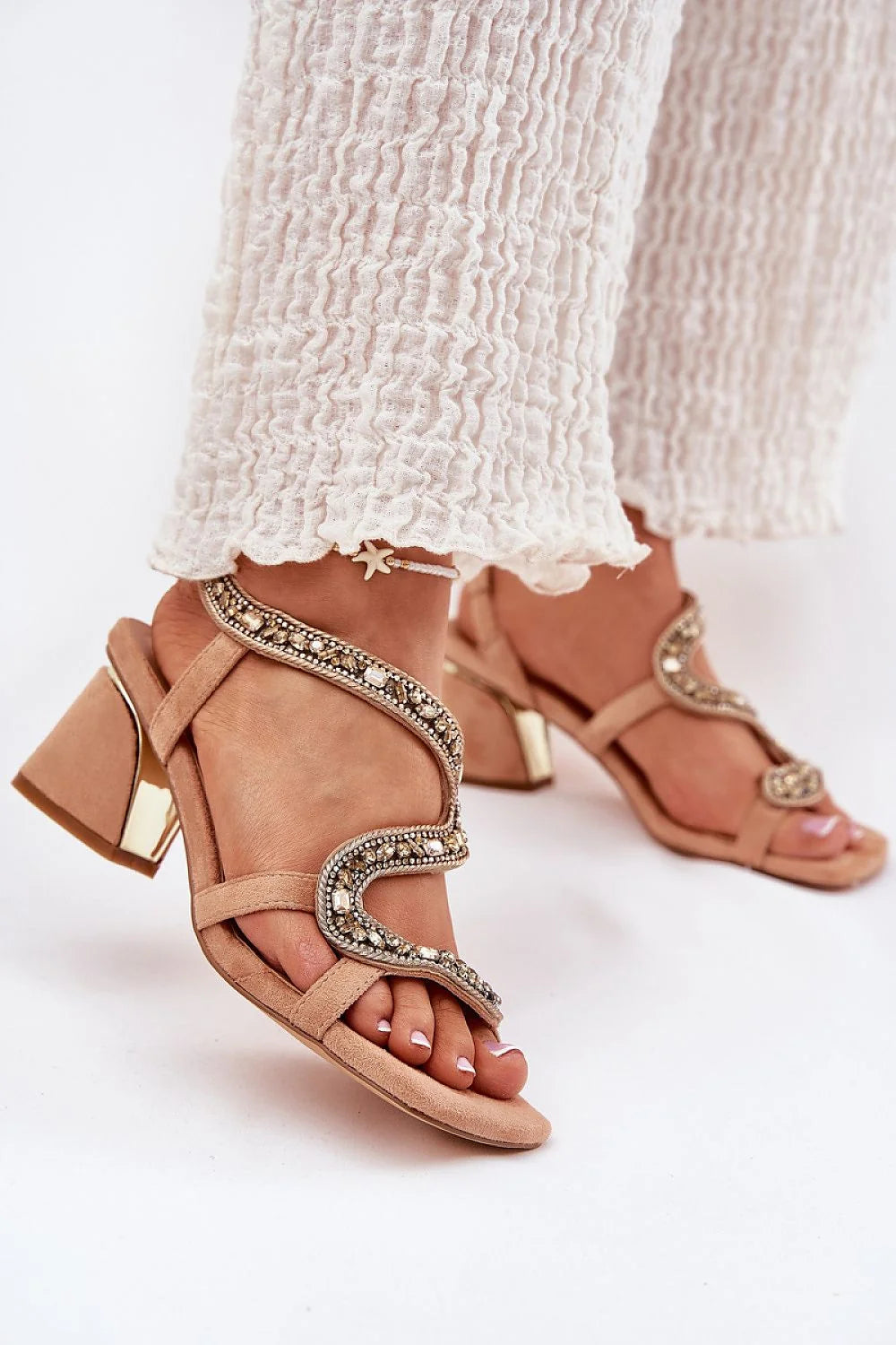 Sandales à talons carrés élégantes pour femmes, style sophistiqué, soirée, strass, beige, doré, confortable, mode, Mariage, occasion spéciale