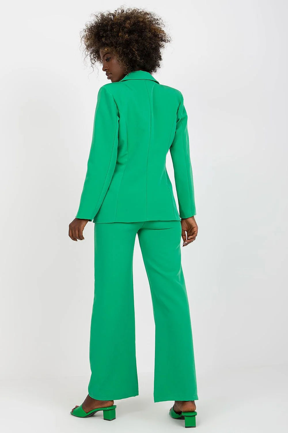 Veste et pantalon assortis pour femme élégant style contemporain coupe ajustée matériau polyester elasthanne taille ajustable noir finitions métalliques