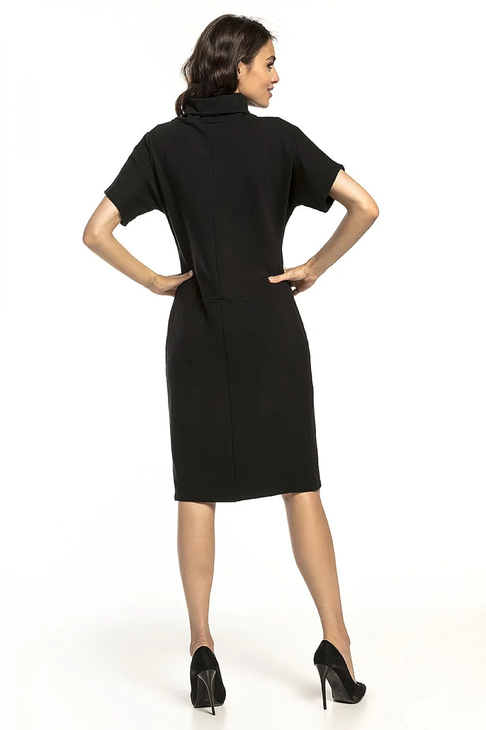 Robe élégante en maille noire douce ajustée silhouette chic pour femmes soirées et réunions