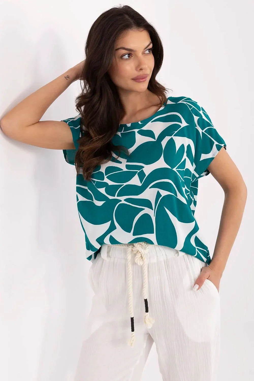 Chemisier Sublevel Casual Femme Élégant Moderne Coupe Ample Manches Courtes Encolure Ronde Viscose Léger Motif Abstrait Vert Émeraude Blanc