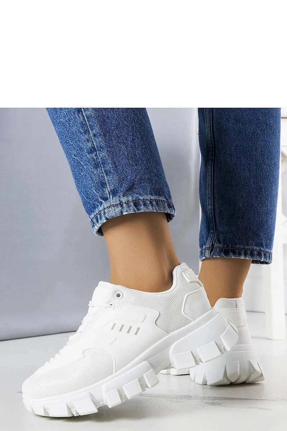 Sneakers femme modernes blanches semelle épaisse confortable style sportif design épuré été respirante