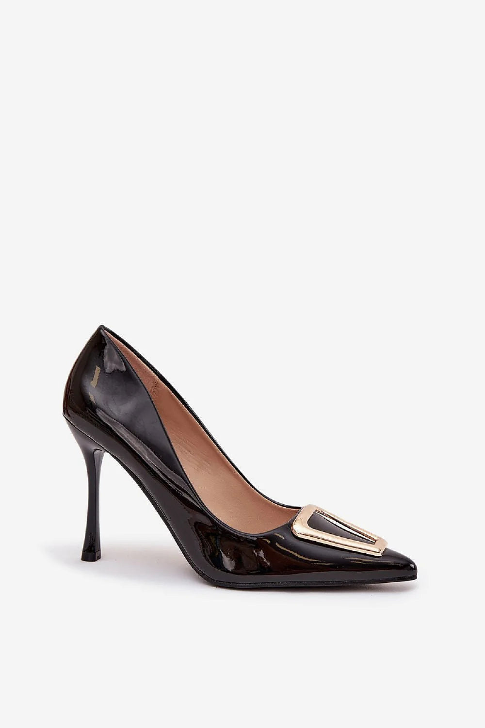 escarpins femme cuir écologique vernis noir bout pointu silhouette élancée talon stiletto haut boucle métallique dorée semelle souple
