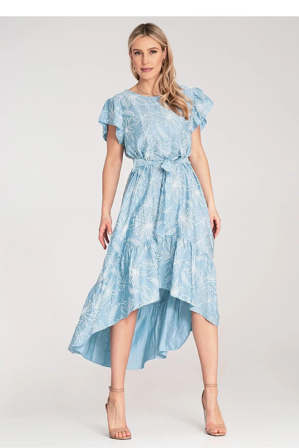 robe Figl midi asymétrique floral bleu ciel broderie blanche manches volants tissu léger ceinture nouée encolure ronde jupe évasée bohème