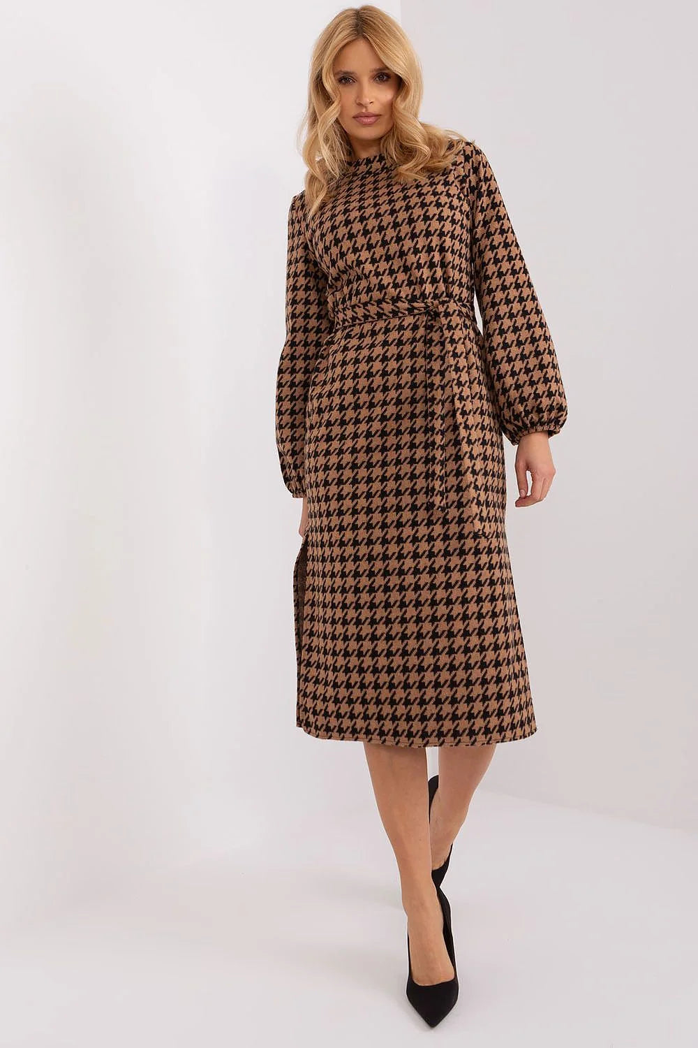 Robe de jour élégante Lakerta coupe midi manches longues encolure ronde motif pied-de-poule noir marron matières chaudes femmes