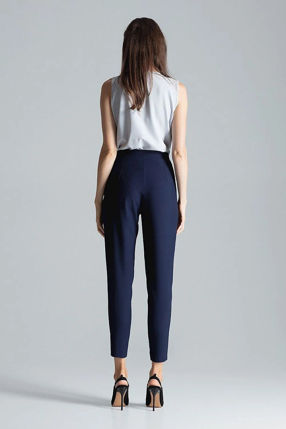 Pantalon taille haute rouge vif en coton élégant ajusté avec ceinture intégrée pour femme moderne