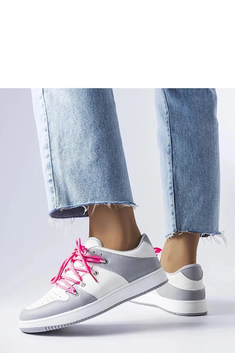 Baskets retro femme design moderne blanc gris rose vif cuir synthétique confortable été printemps
