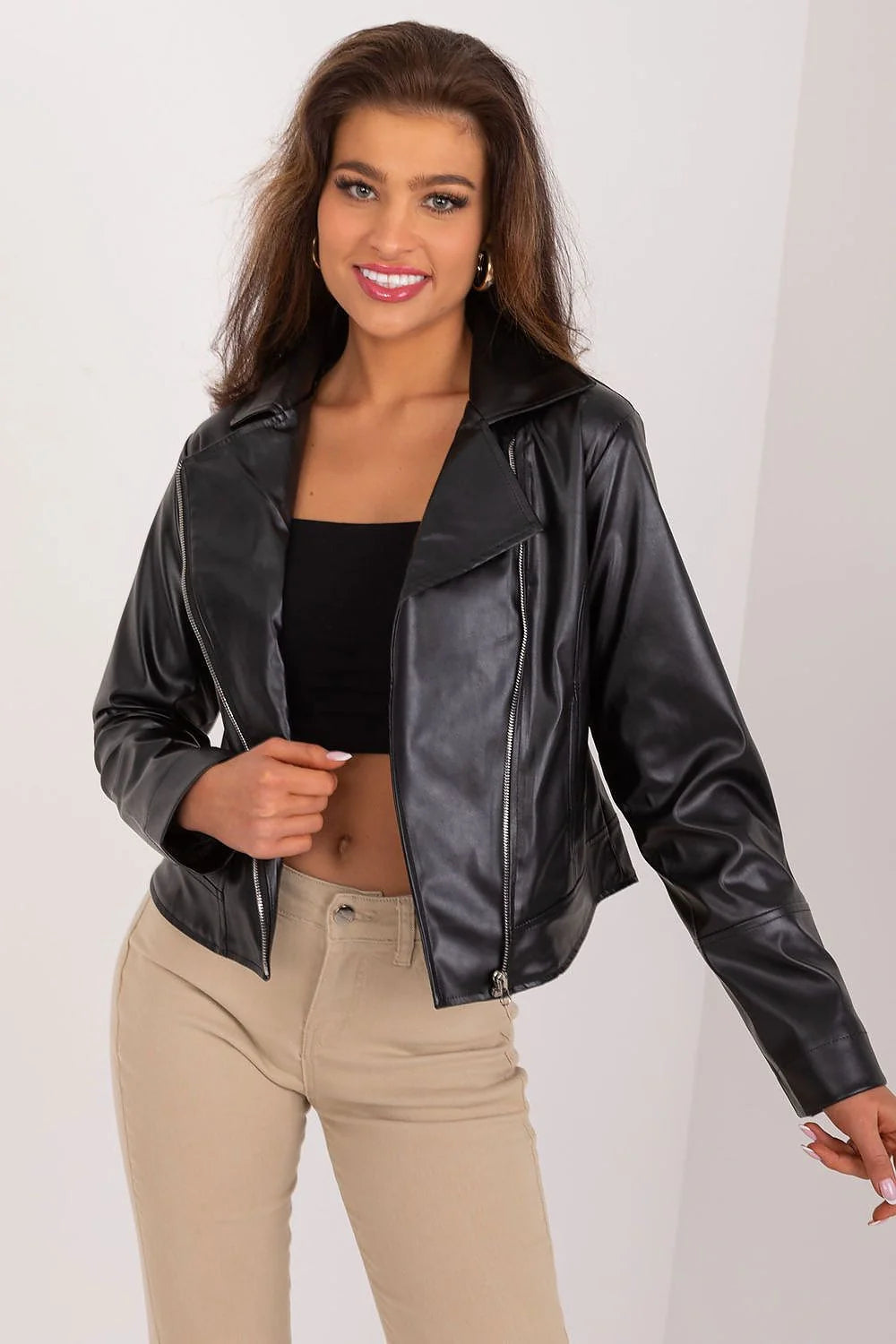 Veste en similicuir noir femme style motard coupe ajustée manches longues fermeture éclaire argentée