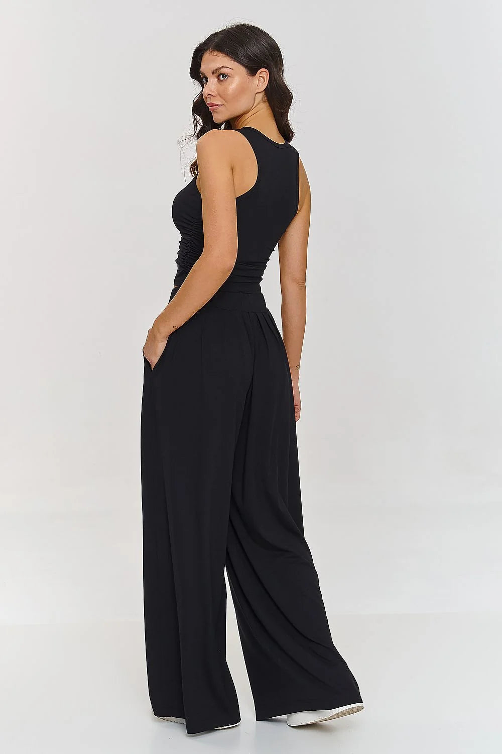 Ensemble Makadamia décontracté chic femme noir coupe ajustée pantalon large taille haute débardeur sans manches
