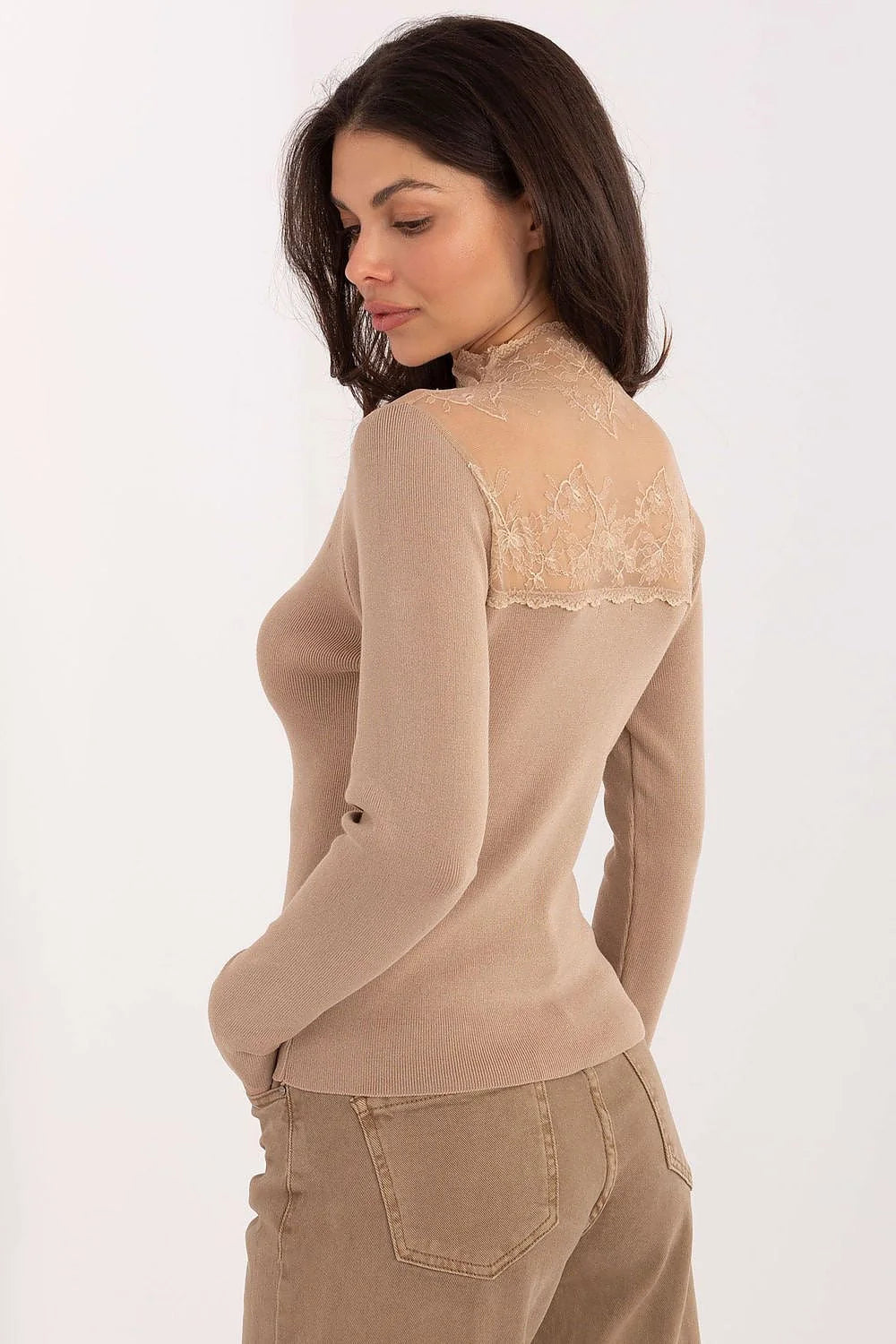 chemisier élégant ajusté féminin sensuel subtil rayé texturé viscose polyester élastique doux manches longues insertion dentelle col roulé