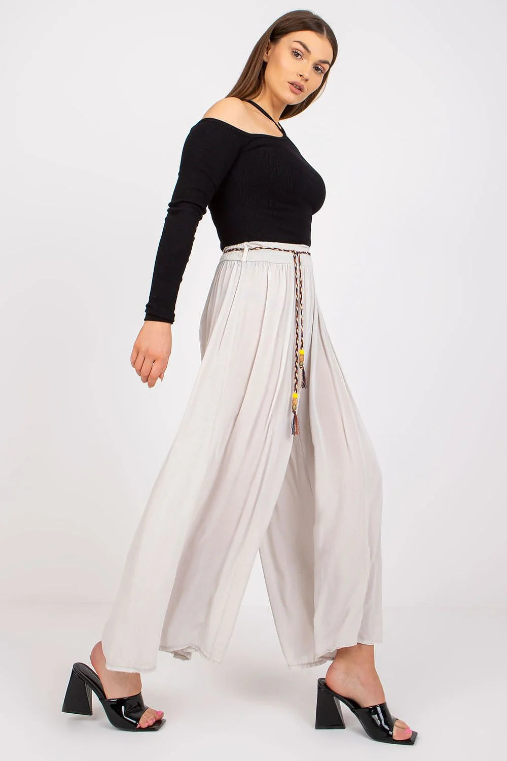 Ensemble féminin chic crop top et pantalon large femme noir ajusté confort matières douces
