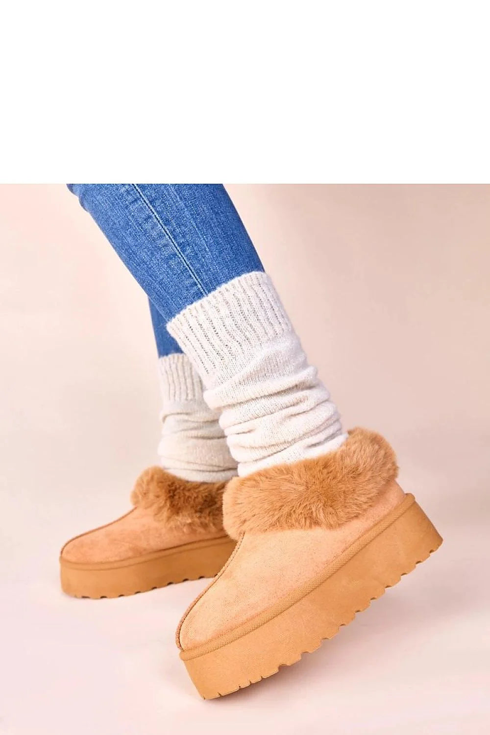 bottes neige brunes fourrure femme chaude confortable isolantes antidérapante semelle solide zippées cuir suédé écologique doublure douce élégantes mode hivernales