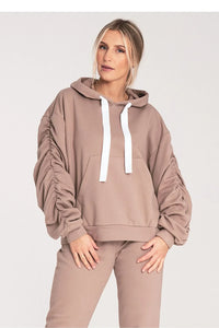 sweatshirt capuche beige taupe femme oversize molleton doux coton poche kangourou manches froncées bouffantes épaules tombantes poignets élastiqués cordons blancs
