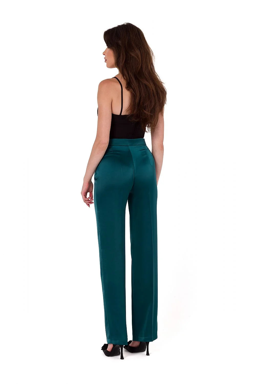 Ensemble femme robe crop top pantalon droite longue couleur vert émeraude matériau satiné taille haute fermeture invisible haut ajusté bretelles fines