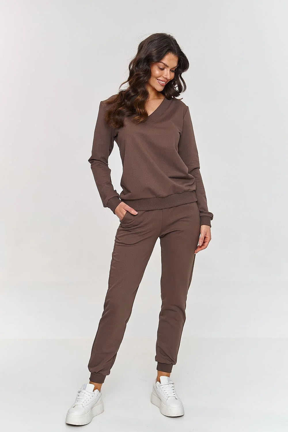 Ensemble de survêtement pour femme en jersey coton marron coupe ample col V poignets côtelés pantalon élastiqué