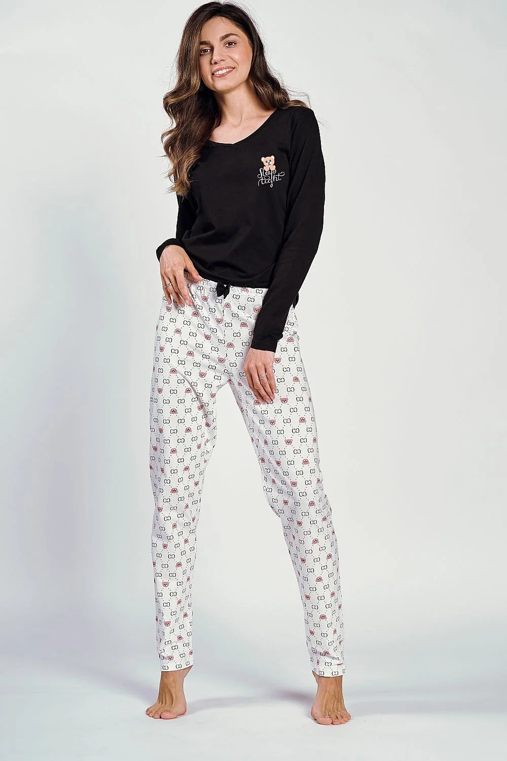 Pyjama femme confortable intemporel élégance pyjama deux pièces haut manches longues pantalon motifs ours noire blanche coton