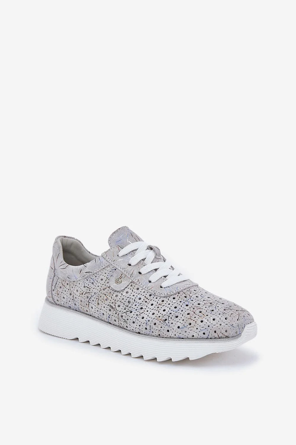 Chaussures de sport féminines modernes à perforations florales, low-cut, plateforme pailletée, cuir suédé naturel, style élégant, confort maximal
