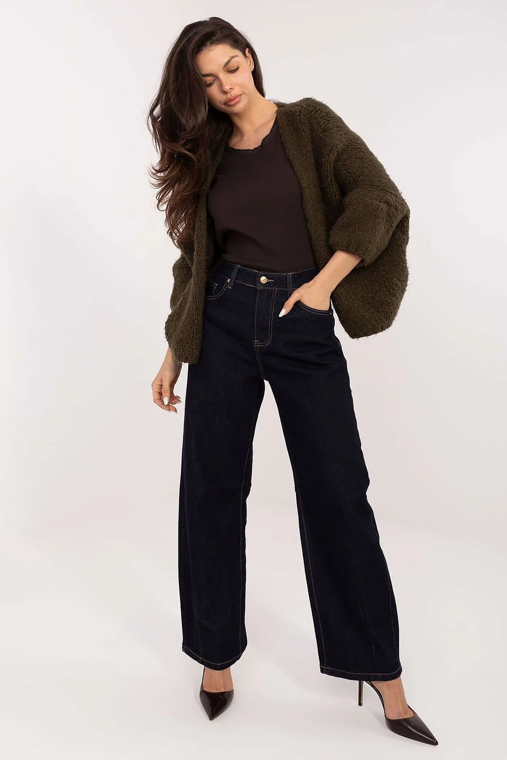 longsleeve décontracté côtelé coton elasthanne extensible respirant confortable ajustement silhouette manches longues encolure ronde coupe lisse broderie discrète basique intemporel