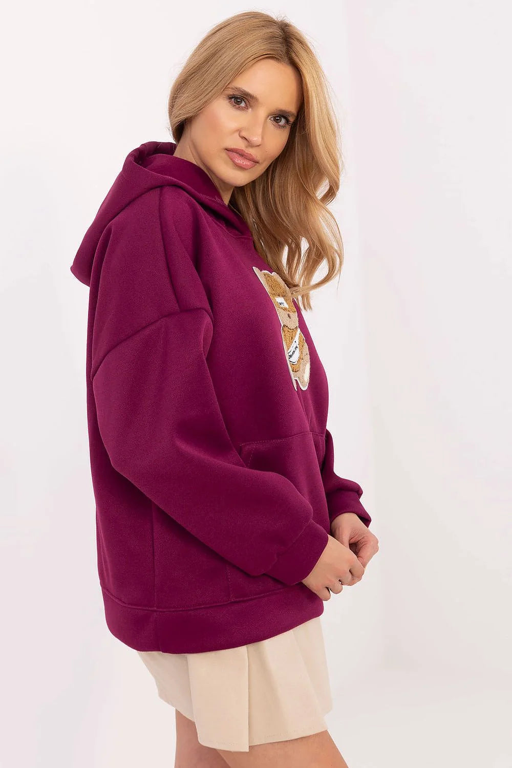 Sweatshirt Femme Casual Playful Design Écru Patch Ours Embroidery Oversized Drop Shoulder Longue Manches Côtelé