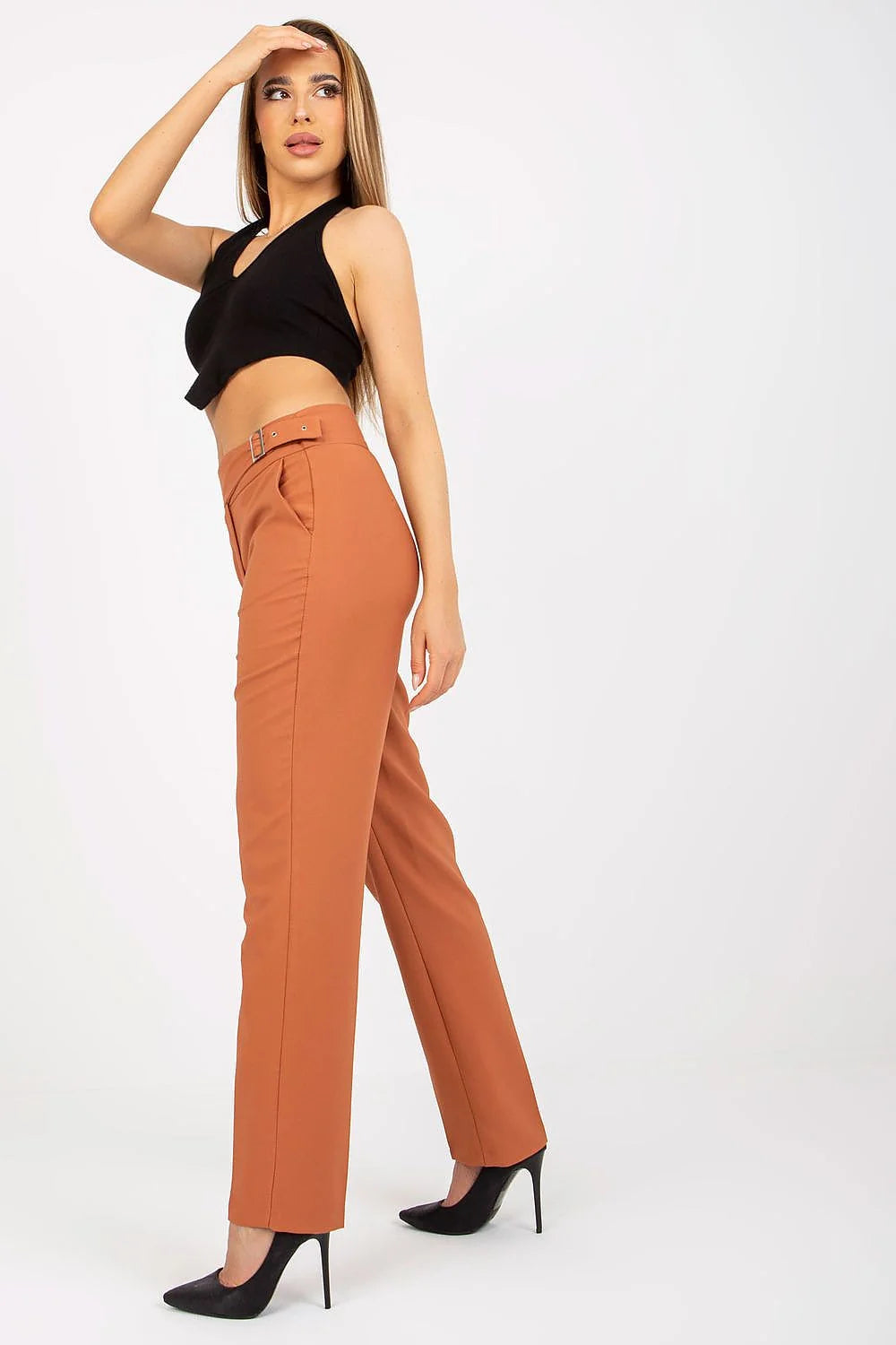 pantalon femme taille haute jambe droite cheville terracotta tissé légèrement stretch pli central ceinture boucle métallique poches latérales