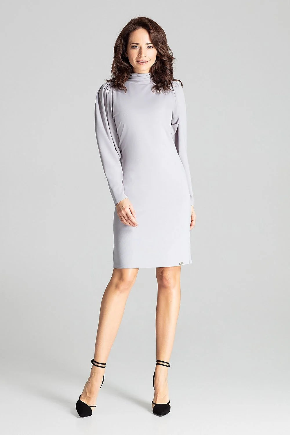Robe élégante en polyester gris clair manches longues col montant style formel minimaliste femme