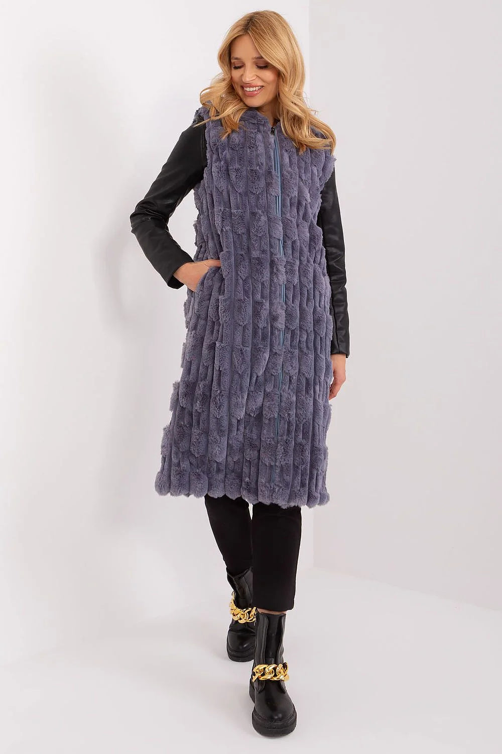 manteau féminin long midi fourrure synthétique gris violacé manches contrastantes simili cuir col montant fermeture éclair capuche poches verticales texturées