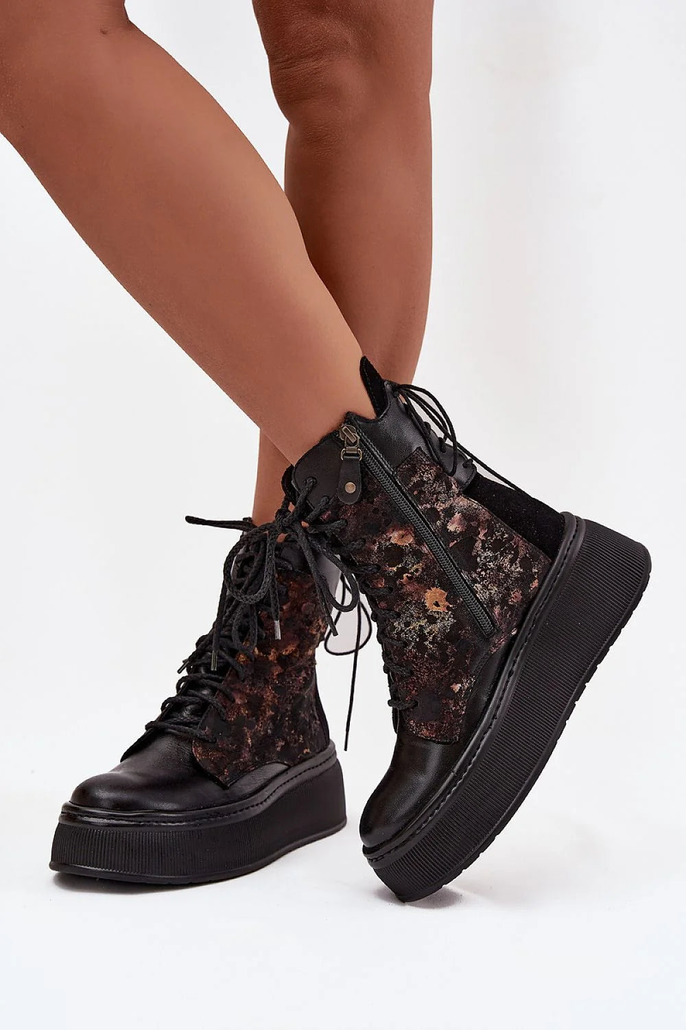 bottines femme plateformeépaisse cuir naturel velours floral métallisé noir zippée latérale lacets arrière décoratifs œillets renforcés bout rond confortables