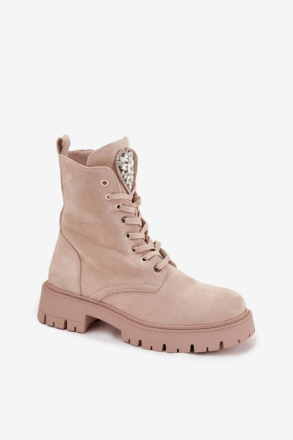 bottines rangers femme montantes suédine beige nude semelle plateforme crantée épaisse bout rond laçage œillets dorés bijou cœur strass zippée
