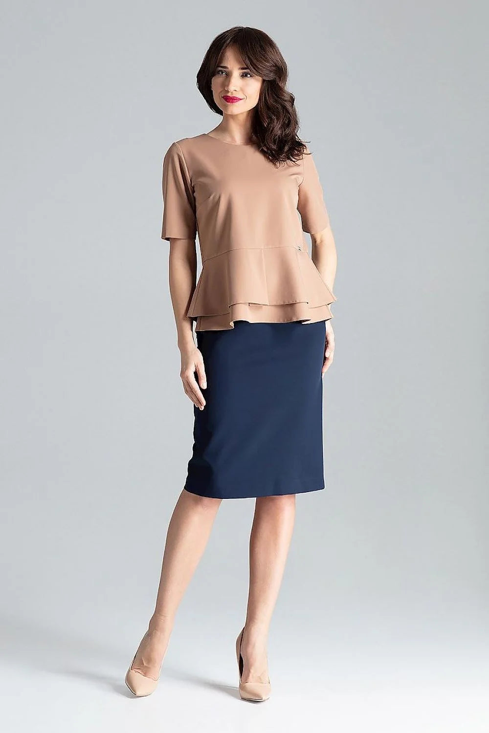 Chemisier à manches courtes vert émeraude double basque jupe beige sable taille ajustable polyester viscose femme