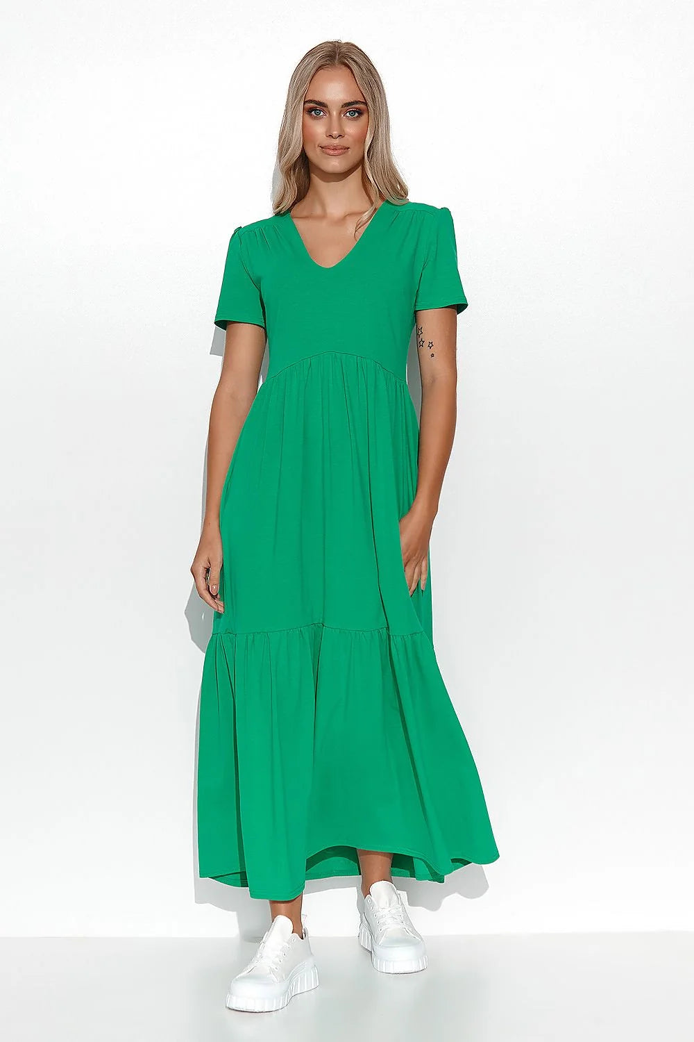 robe longue maxi verte émeraude fluide coton mélangé coupe empire encolure V manches courtes fronces taille volants poches discrètes