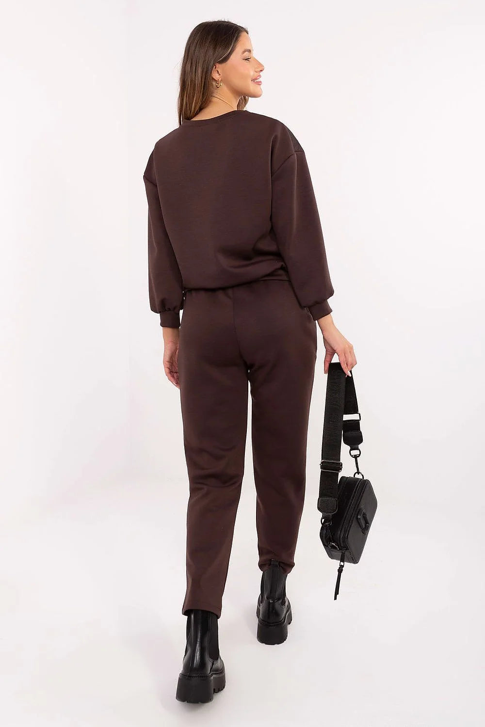 ensemble femme élégant décontracté confortable loungewear viscose élasthanne doux matelassé losanges sweat poche rabat logo poitrine pantalon jogger taillehaute fuselé