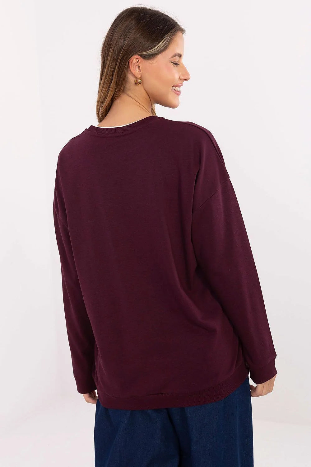 sweatshirt femme oversize coupe ample manches longues col rond bordeaux liseré blanc oeillets lacet plaque metallique melange coton polyester molleton