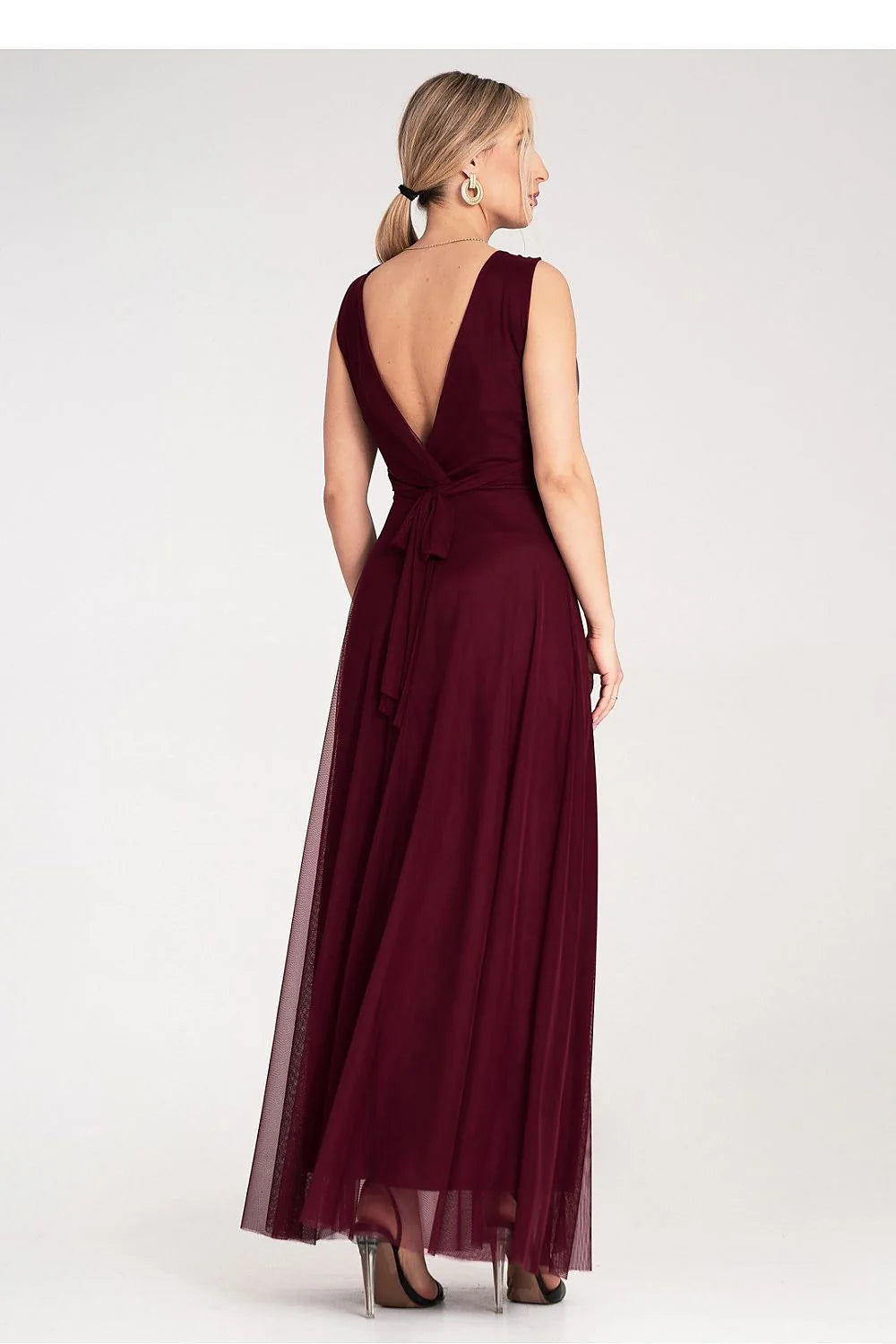Robe de cocktail élégante longue sans manches dos nu tissu mousseline couleur bordeaux taille ajustable femme