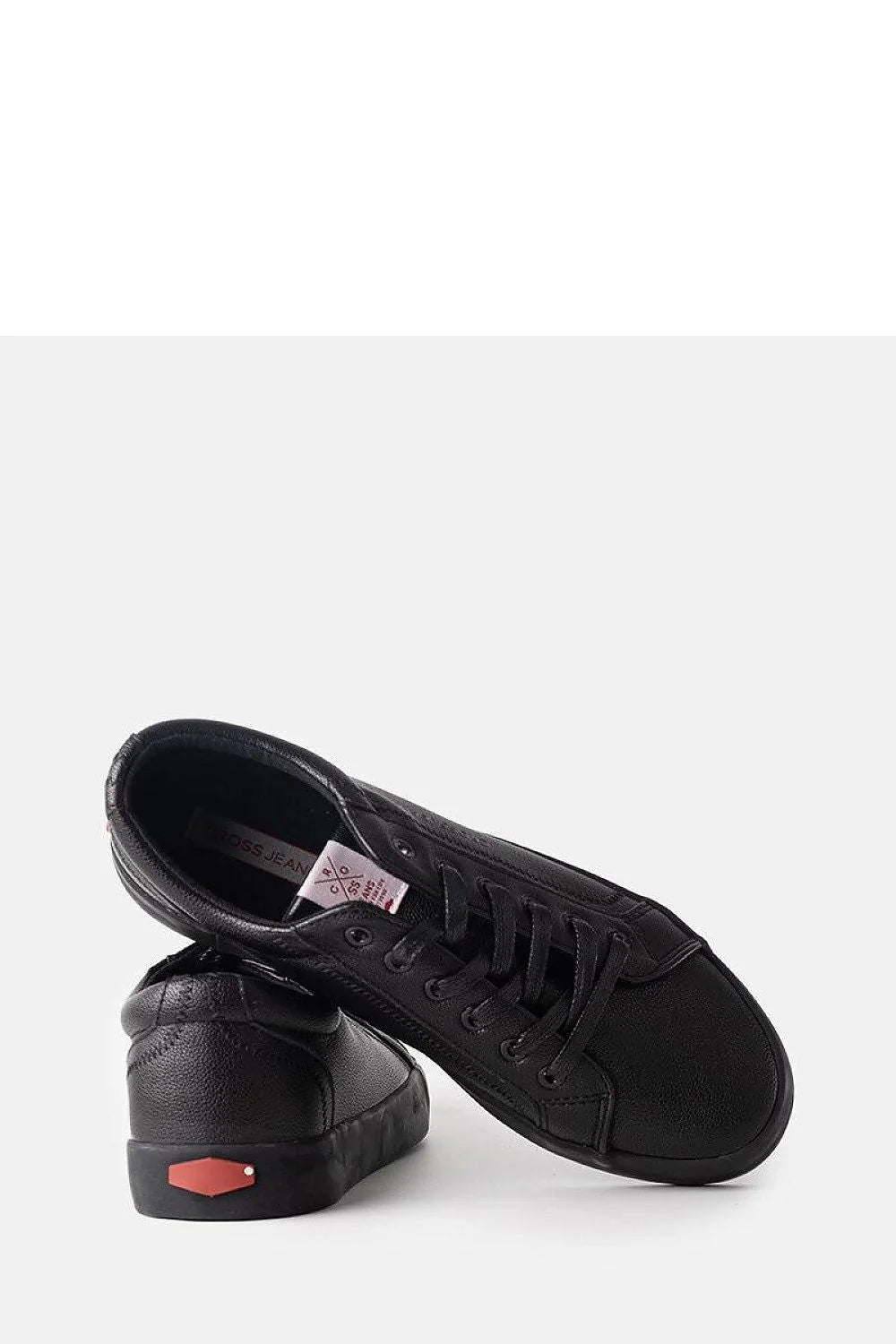 Baskets femmes modernes élégantes noires cuir texturé semelle caoutchouc confort amorti style décontracté coupe ajustée lacets noirs finitions métalliques occasion quotidienne