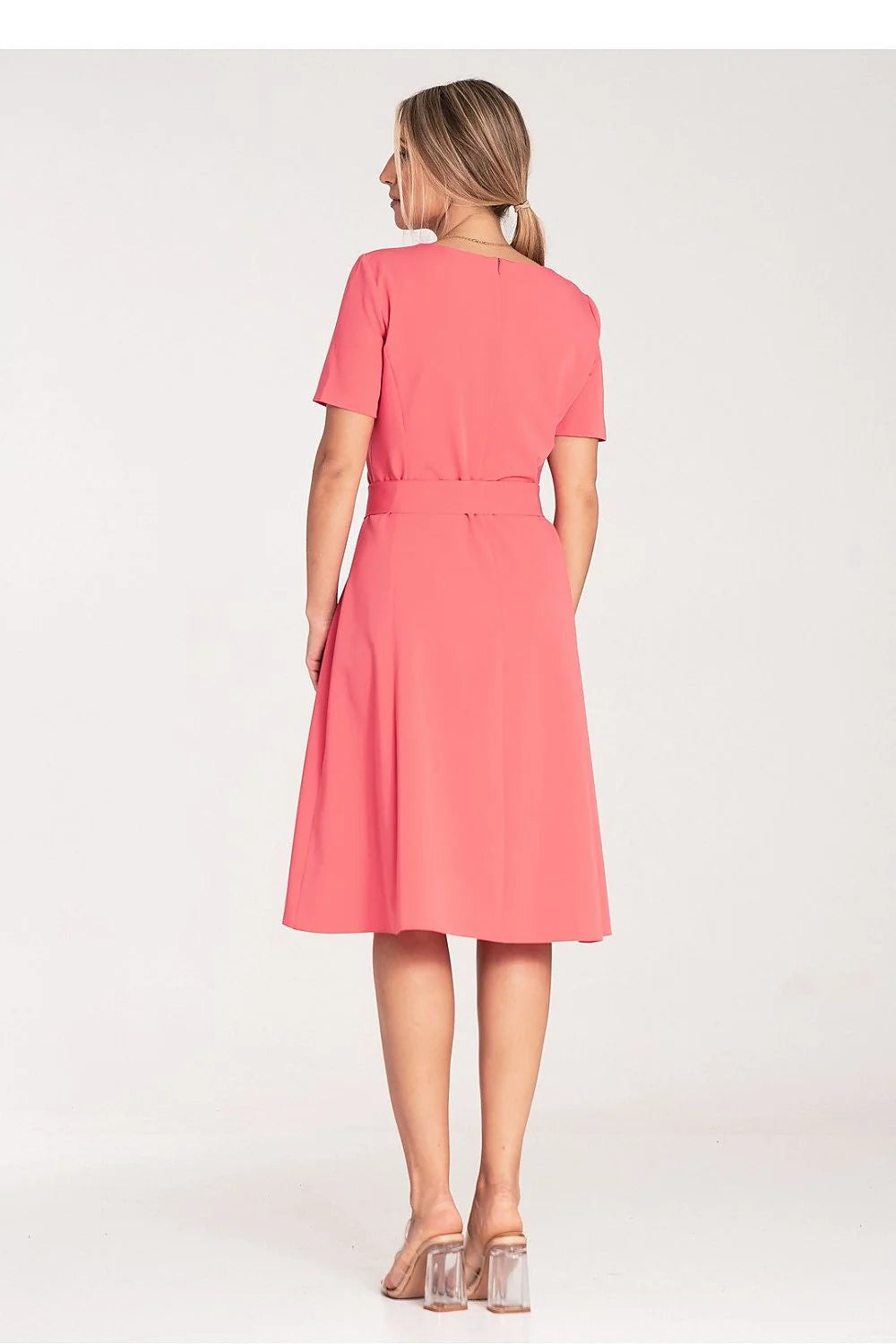Robe de jour Figl élégante en polyester-viscose, manches courtes, ceinture à nouer, couleur corail, occasion多种, femme