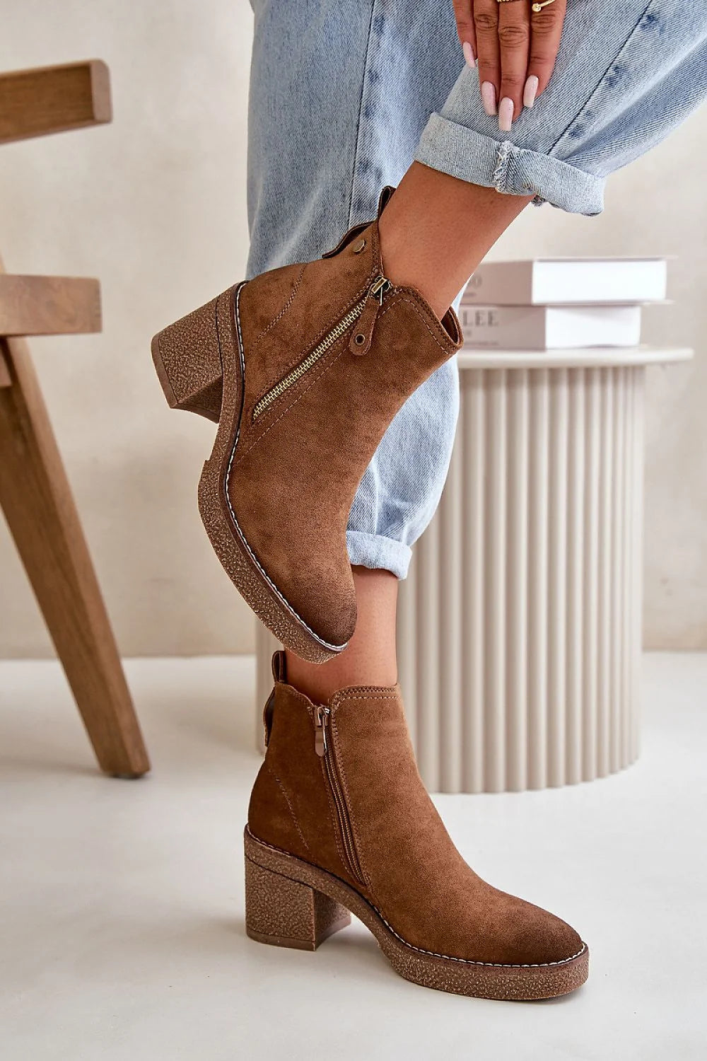 Bottes à talons épaisses en suédine marron pour femmes, style automne-hiver, fermeture éclair latérale, doublure fourrure, confortable et élégant