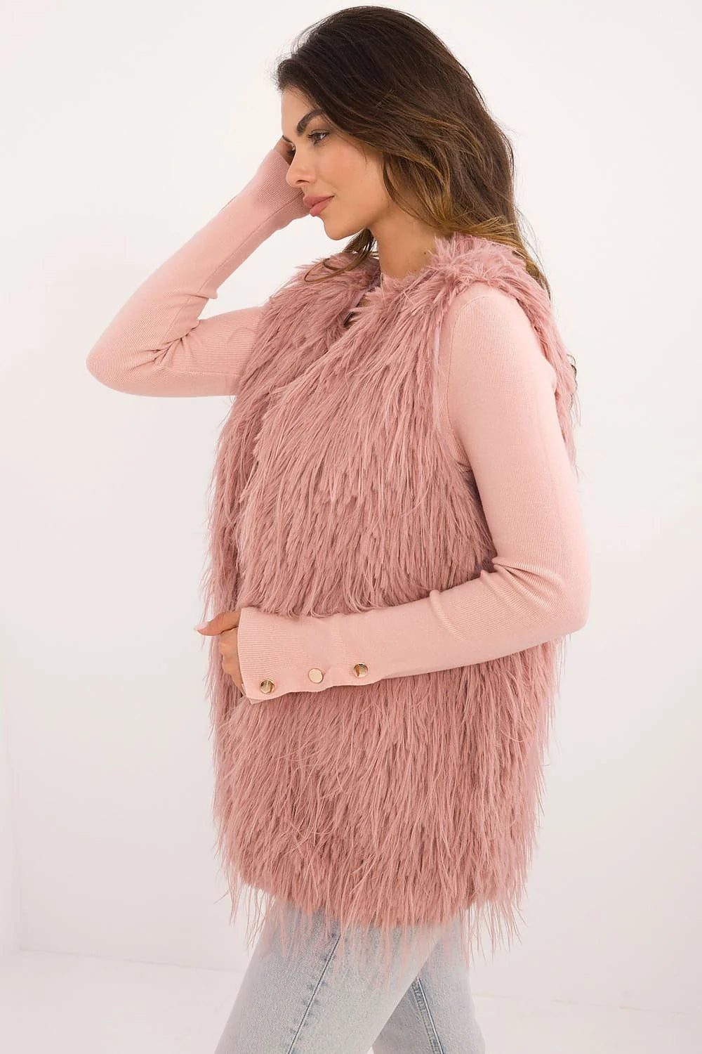 Gilet sans manches en fausse fourrure rose poudré moderne coupe droite douceur élégance veste automne hiver femme