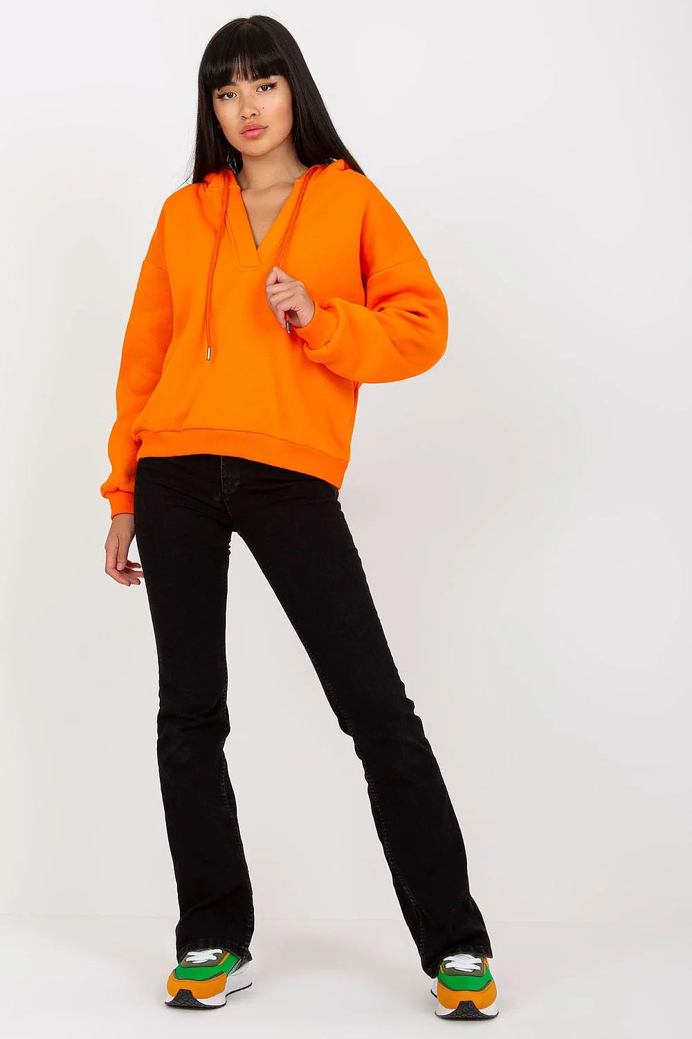 Sweatshirt à capuche pour femme en coton et polyester, style décontracté, couleur grise claire, col en V, manches longues, coupe relaxée, idéal pour quotidien
