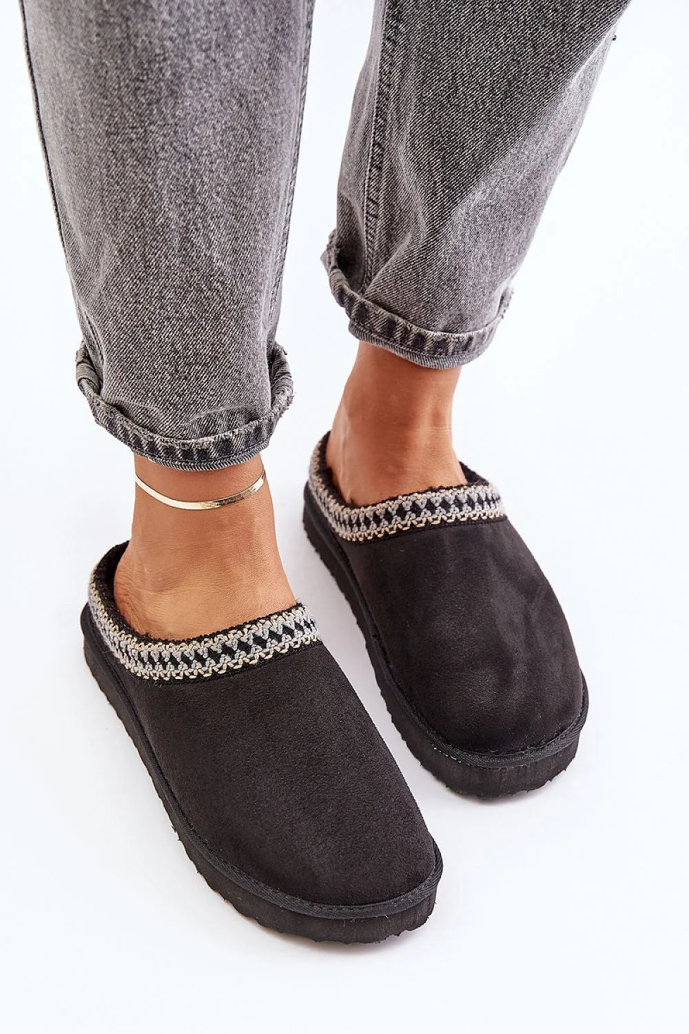 Mules femmes modernes confortables cuir synthétique noir_trim tricot gris blanc ajustement facile semelle antidérapante style casual intérieur doux sans lacets femme