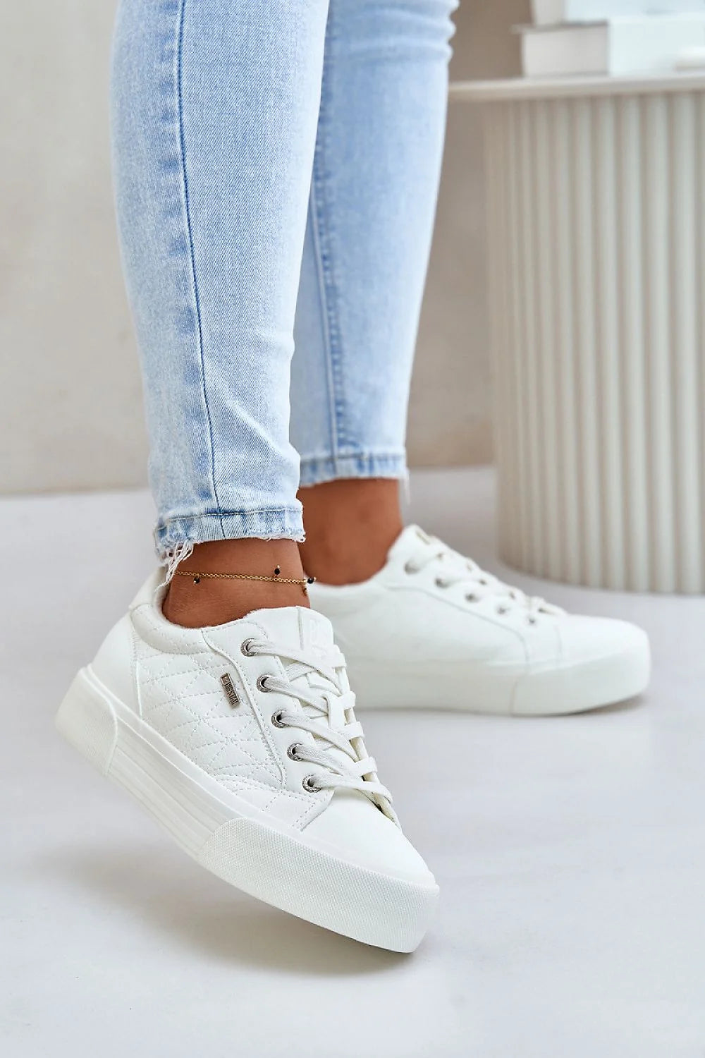Baskets Step in style cuir synthétique blanc design moderne semelle plateforme confortable femmes style casual-chic