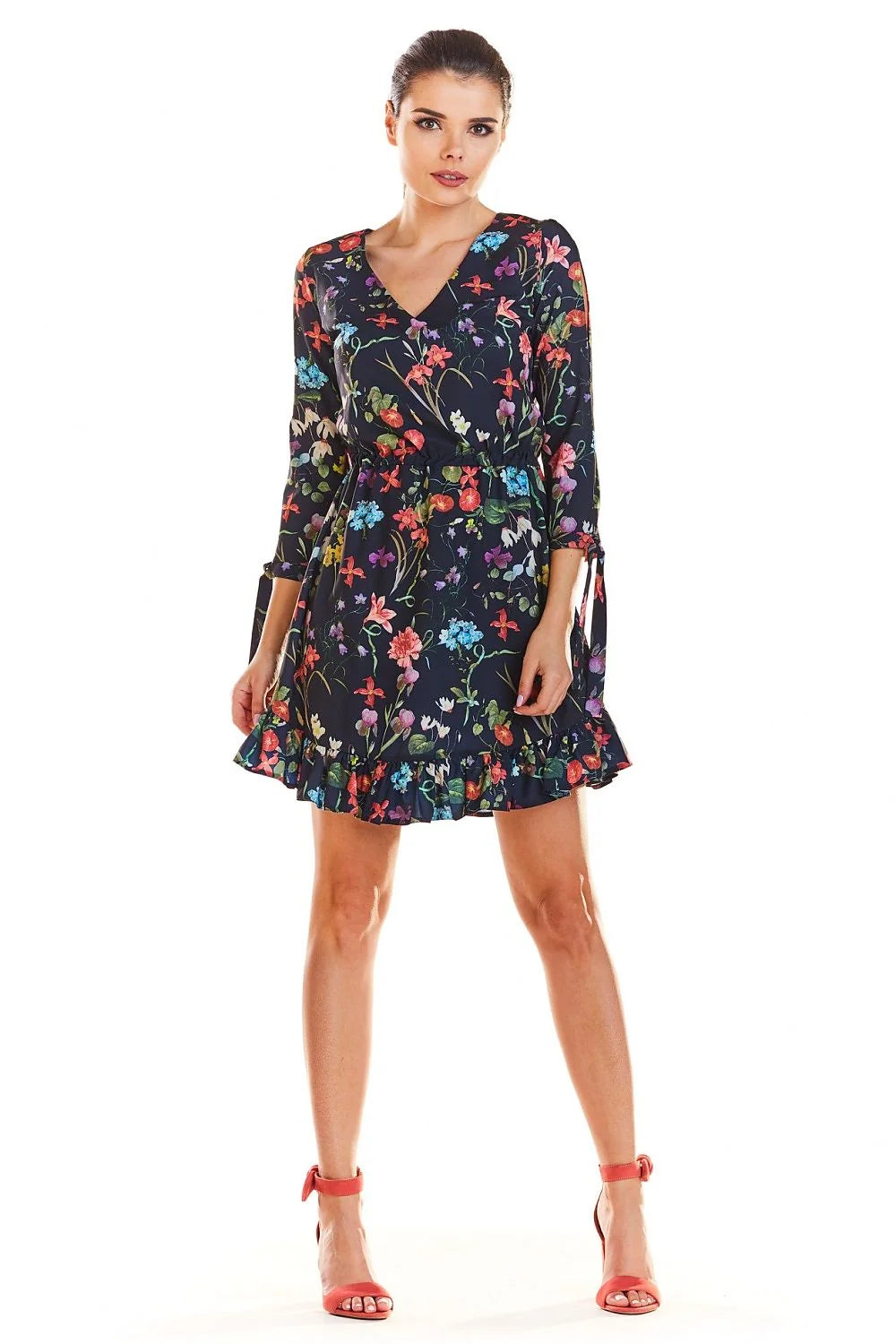 Robe d'été coton imprimée florale multicolore romantique manches trois-quarts pour femme chic et élégante