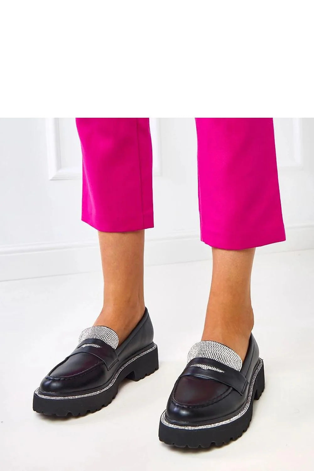 mocassins femme noir similicuir qualité supérieure plateforme chunky semelle crantée épaisse talon petit enfilage facile ornements zircone strass élégant féminin