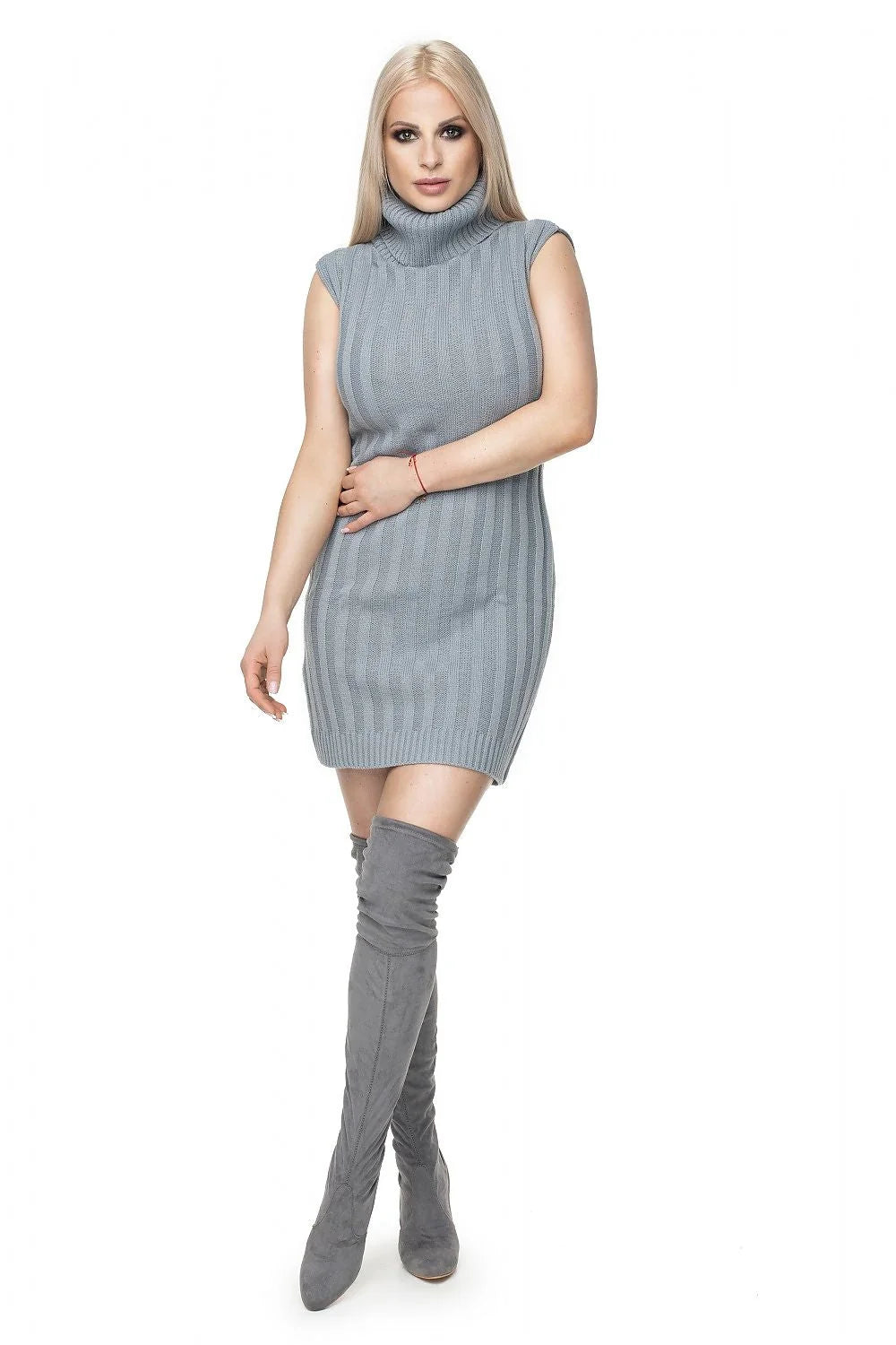 Robe pull sans manches Pee Ka Boo en maille côtelée bleu denim, col roulé, coupe ajustée, femme