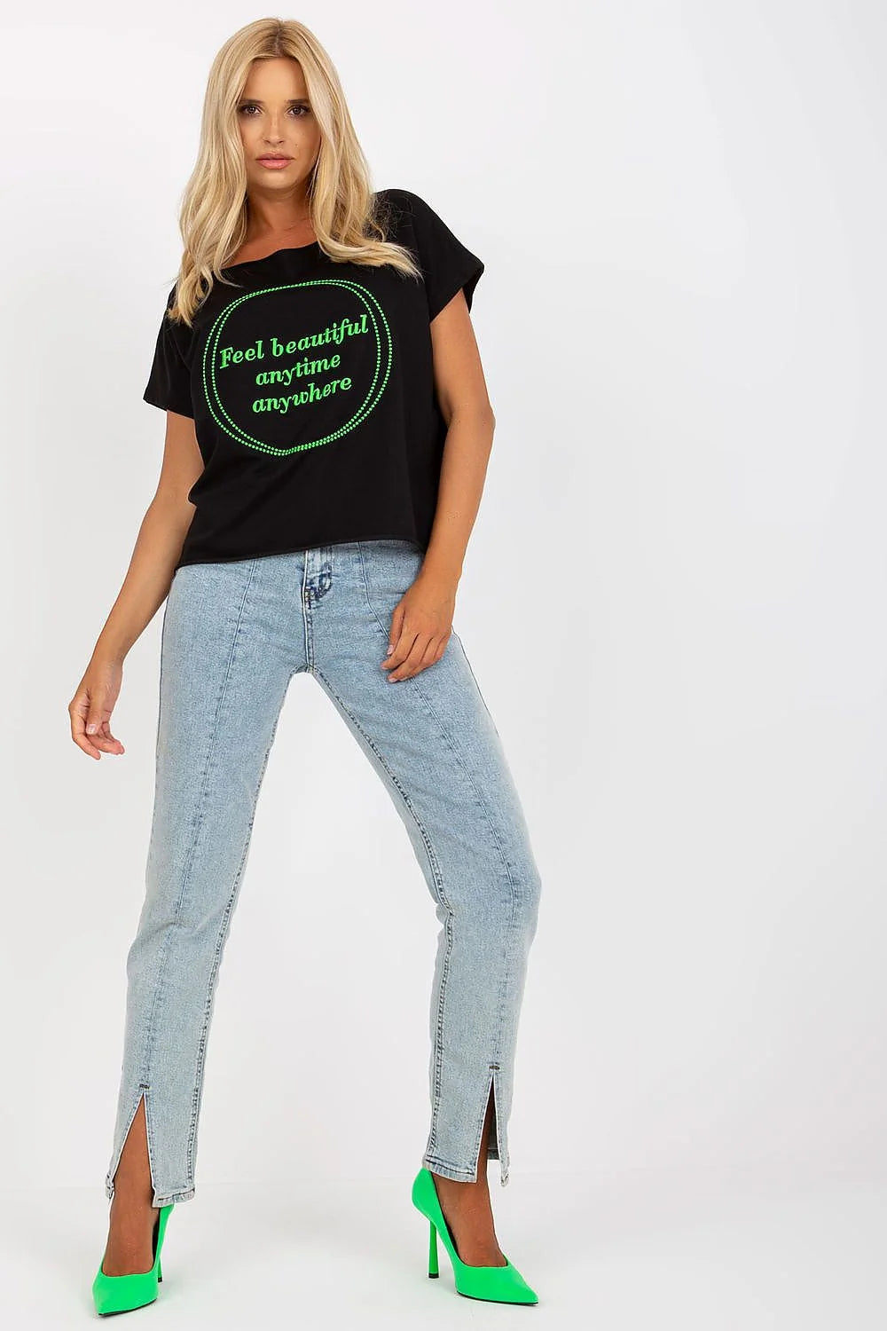 T-shirt femme moderne loose fit manches courtes graphique Feel beautiful anytime anywhere coton élasthanne rose vif look décontracté