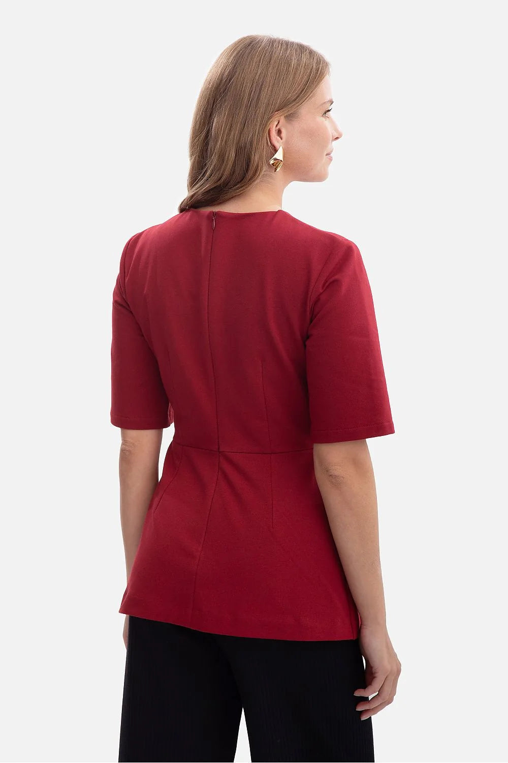 chemisier peplum bordeaux profond femme manches mi longues encolure ronde coupe cintrée basque évasée taille marquée matière structurée stretch légère